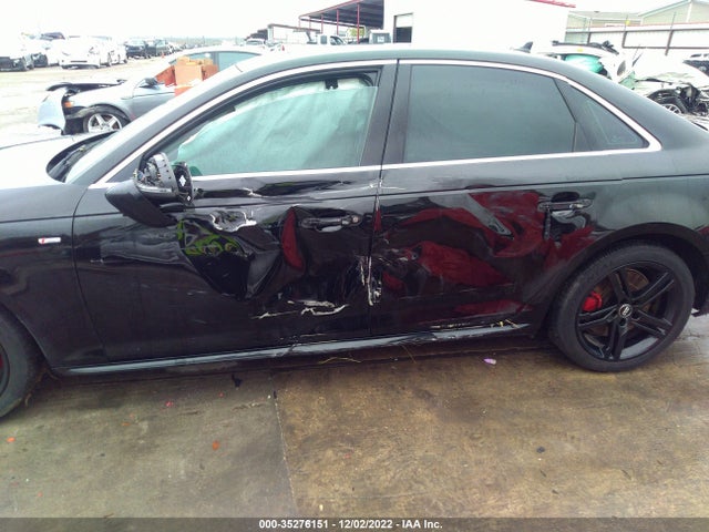 2017 Audi A4, VIN: WAUENAF47HN005571