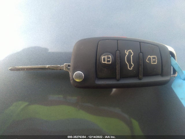2015 Audi Q3, VIN: WA1GFCFS3FR008213