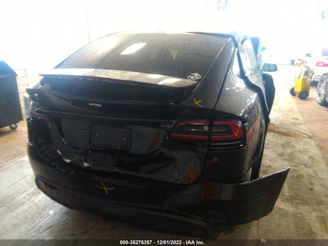 2022 Tesla Model X, VIN: 7SAXCDE57NF338668