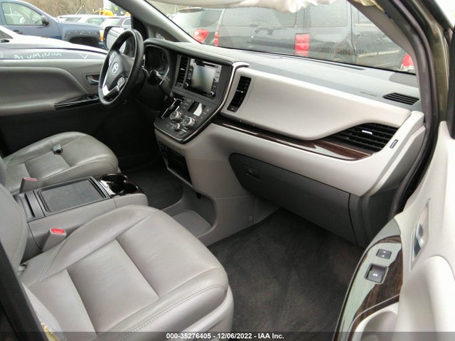 2018 Toyota Sienna, VIN: 5TDYZ3DC2JS930236