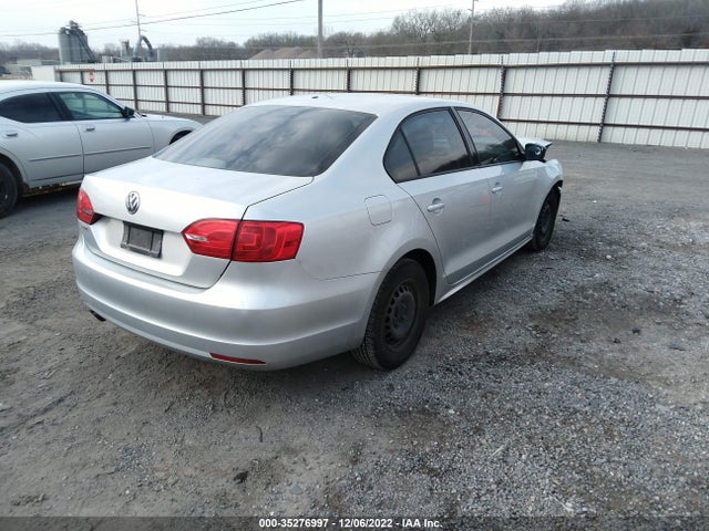 3VW2K7AJ0EM241027 Volkswagen Jetta Sedan S