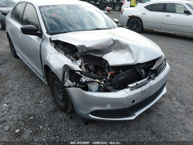 3VW2K7AJ0EM241027 Volkswagen Jetta Sedan S