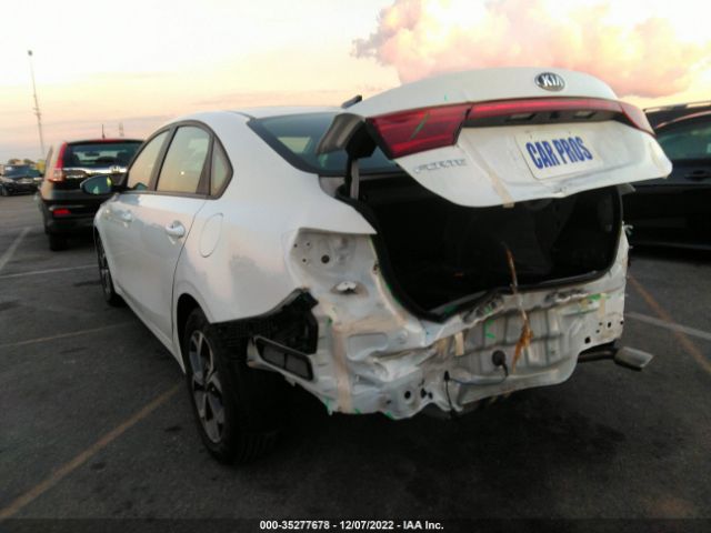 3KPF24AD8ME305126 KIA Forte Lxs
