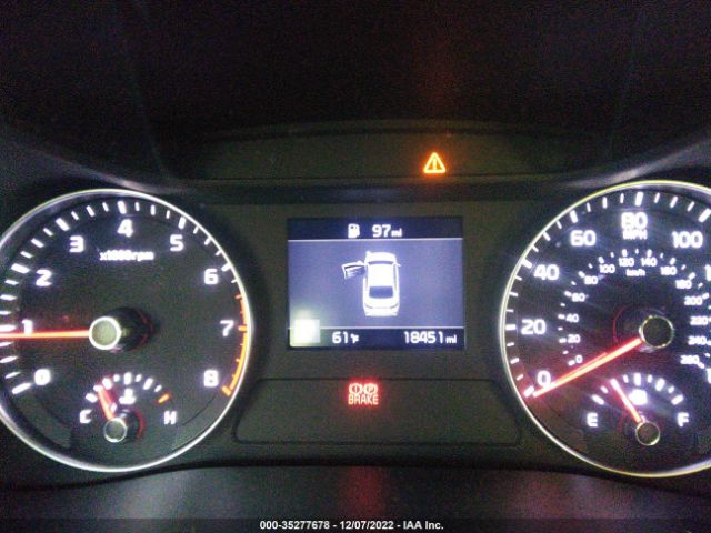 3KPF24AD8ME305126 KIA Forte Lxs