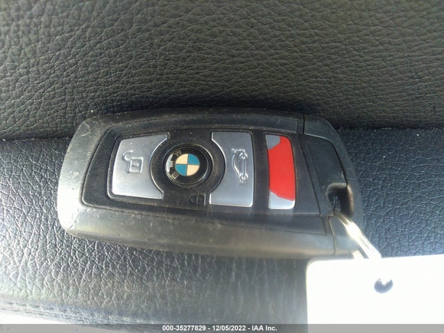 BMW 5 Series 528i Xdrive 2013 WBAXH5C50DD110599 Image 3