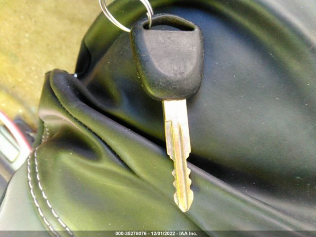 2005 ACURA TL VIN: 19UUA66225A000921