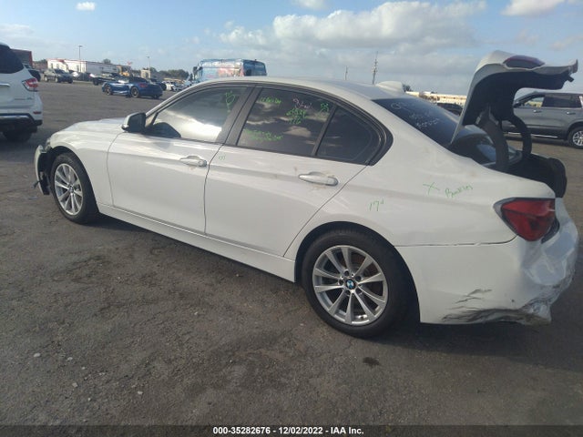 BMW 3 Series 320i 2018 WBA8A9C56JAC99940 Image 3