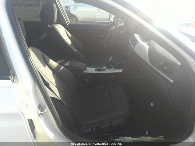 BMW 3 Series 320i 2018 WBA8A9C56JAC99940 Image 5