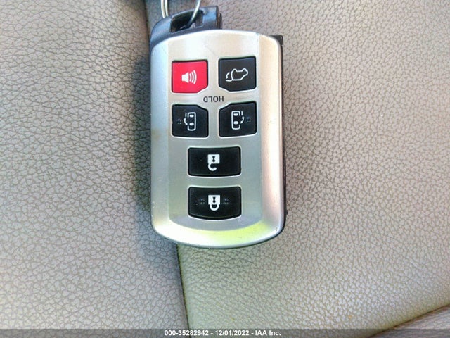 2020 Toyota Sienna, VIN: 5TDYZ3DC1LS032732