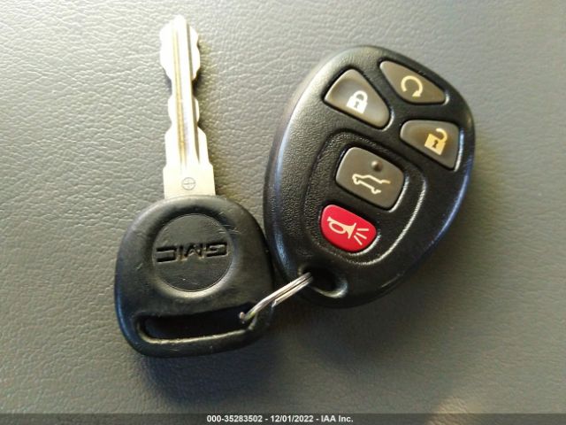 1GKKVPKD1EJ272002 GMC ACADIA SLE