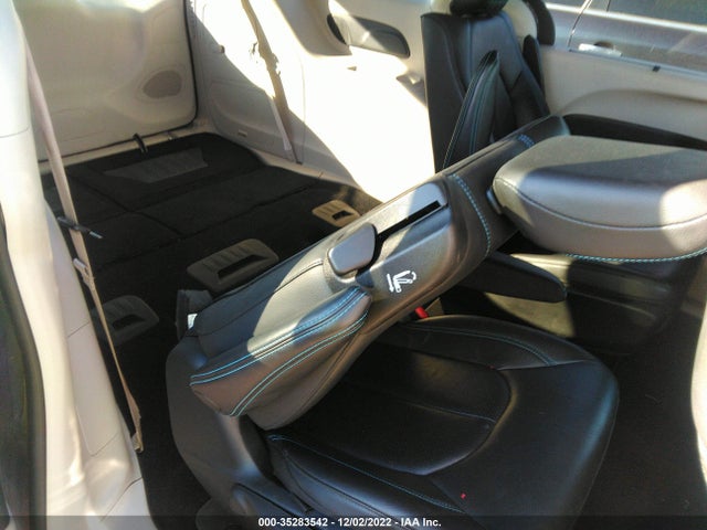 2021 Chrysler Pacifica Hybrid, VIN: 2C4RC1L79MR580499