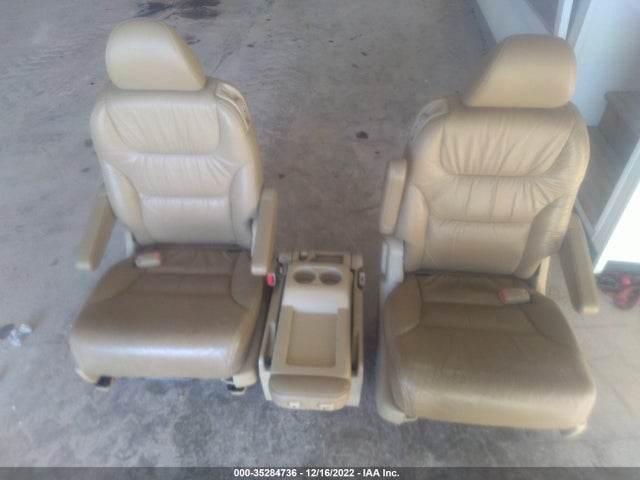 2008 HONDA ODYSSEY EX-L VIN: 5FNRL387X8B114411