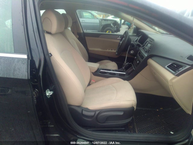 2015 HYUNDAI SONATA 2.4L SE VIN: 5NPE24AF0FH128227