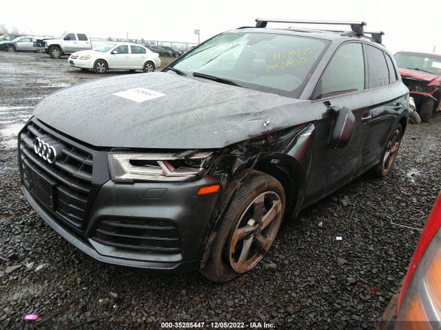 WA1ENAFY7L2100822 Audi Q5 Titanium Premium Plus