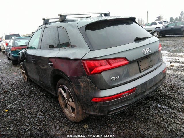 WA1ENAFY7L2100822 Audi Q5 Titanium Premium Plus