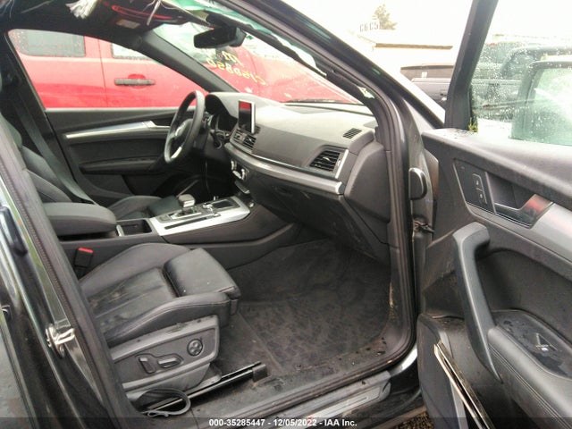 WA1ENAFY7L2100822 Audi Q5 Titanium Premium Plus