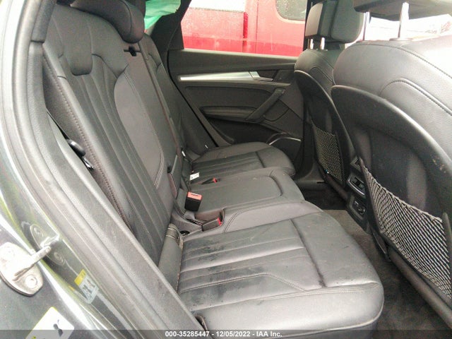 WA1ENAFY7L2100822 Audi Q5 Titanium Premium Plus