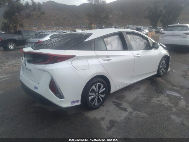 2018 Toyota Prius, VIN: JTDKARFP3J3101189