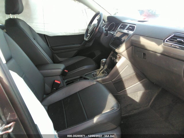 2019 VOLKSWAGEN TIGUAN SE/SEL/SEL R-LINE VIN: 3VV3B7AX5KM081557