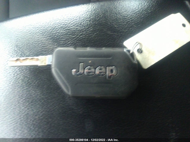2018 Jeep Wrangler, VIN: 1C4HJXDG1JW261930