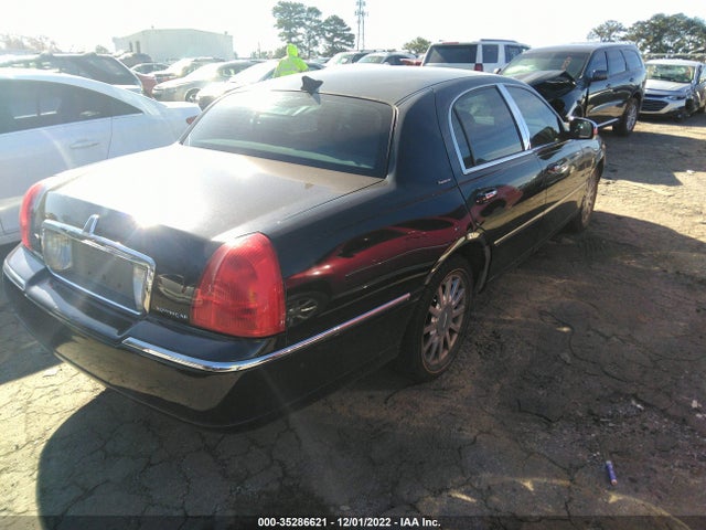 Lincoln Town Car 2006 1LNHM81W66Y608099 Image 5
