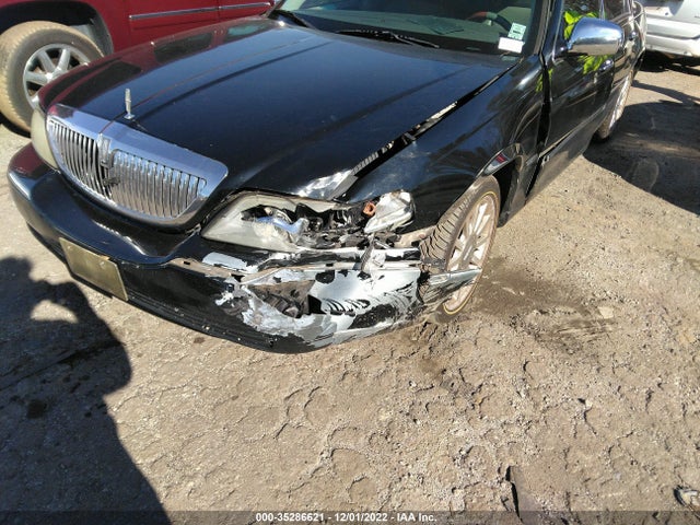 Lincoln Town Car 2006 1LNHM81W66Y608099 Image 7