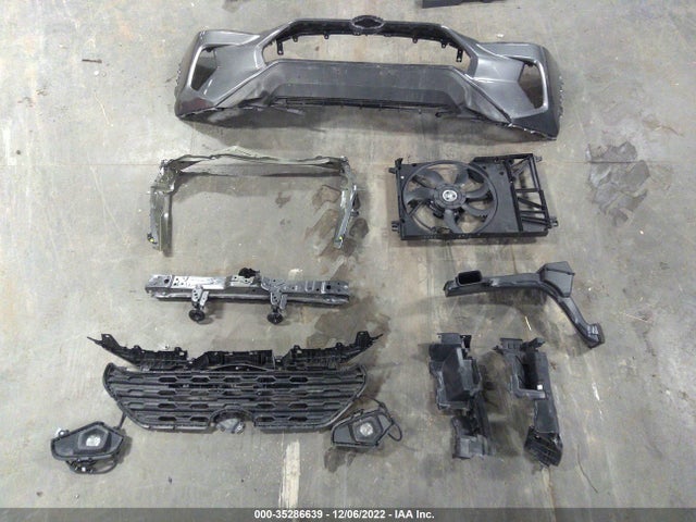 2022 Toyota RAV4, VIN: 2T3A1RFV7NC299614