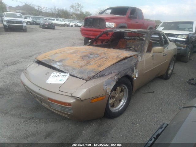 1983 PORSCHE 944 VIN: WP0AA0945DN456771
