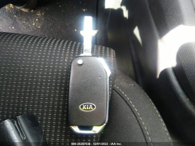 3KPF24AD0ME268766 KIA Forte Lxs