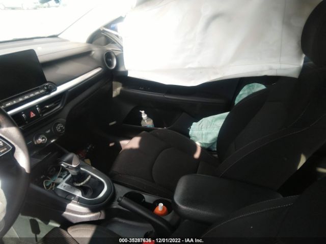 3KPF24AD0ME268766 KIA Forte Lxs