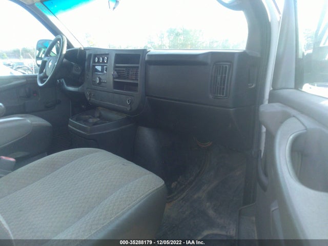 Chevrolet EXPRESS CARGO VAN 2012 1GCWGFBA4C1186851 Image 6
