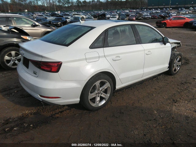 2018 Audi A3, VIN: WAUB8GFF0J1094637