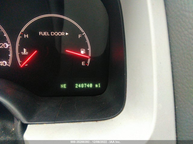 Lincoln Aviator 2005 5LMEU68HX5ZJ19340 Image 8
