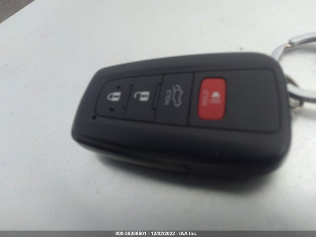 2022 Toyota RAV4, VIN: 4T3E6RFV7NU076197
