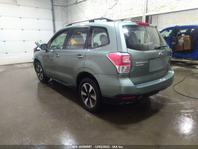 Subaru Forester 2018 JF2SJABC2JH424190 Image 3