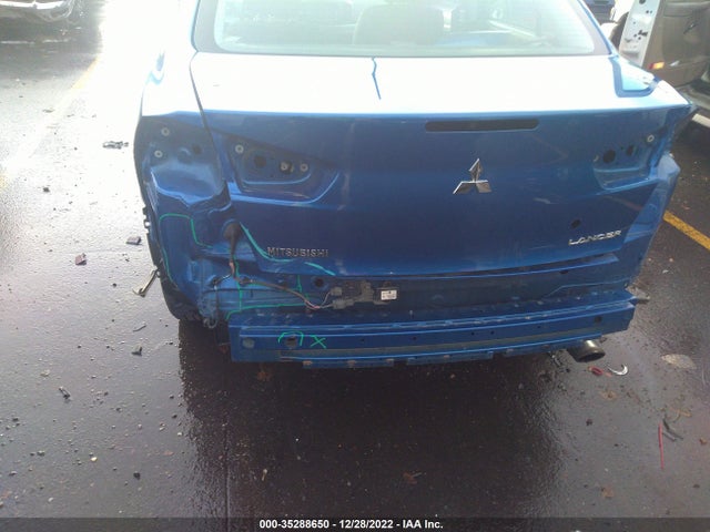 JA32U2FUXAU032658 Mitsubishi LANCER ES