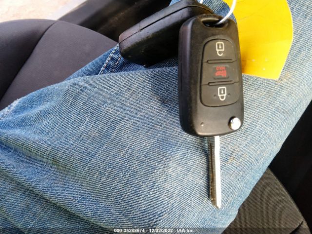 KNADM4A36D6209846 KIA RIO LX