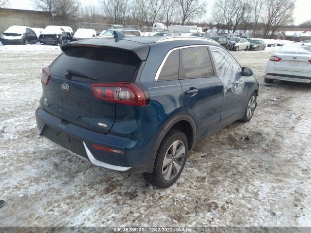 KNDCB3LC3K5306422 KIA NIRO LX