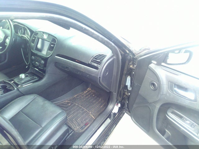 2021 Chrysler 300, VIN: 2C3CCABT1MH558169