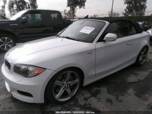 BMW 1 Series 135i 2011 WBAUN7C51BVM24521 Image 2