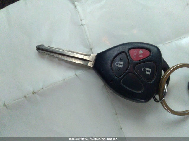 2008 TOYOTA RAV4 VIN: JTMBD33V986058896