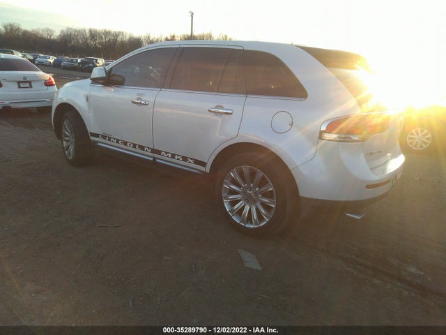 Lincoln MKX 2011 2LMDJ8JK4BBJ13321 Image 3