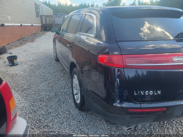 Lincoln MKT 2016 2LMHJ5NK9GBL01530 Image 3