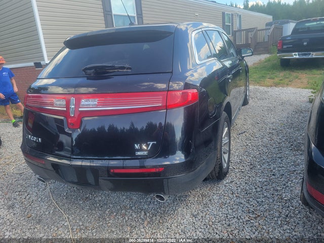 Lincoln MKT 2016 2LMHJ5NK9GBL01530 Image 4