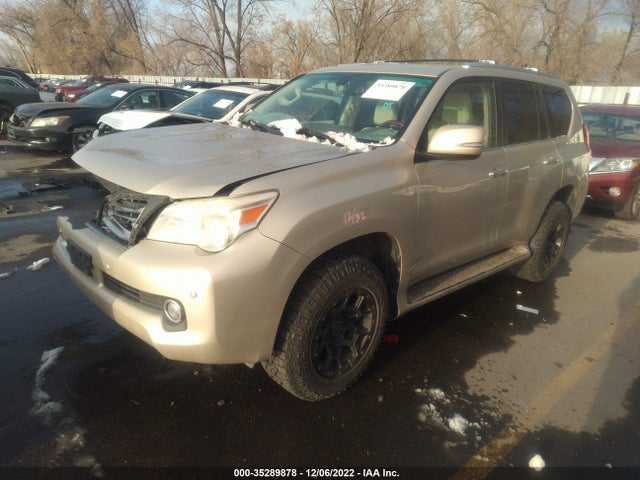 Lexus GX 460 2011 JTJBM7FX3B5031479 Image 2