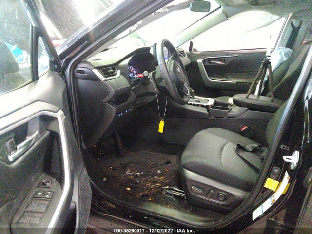 2021 Toyota RAV4, VIN: JTMRWRFV4MD128396