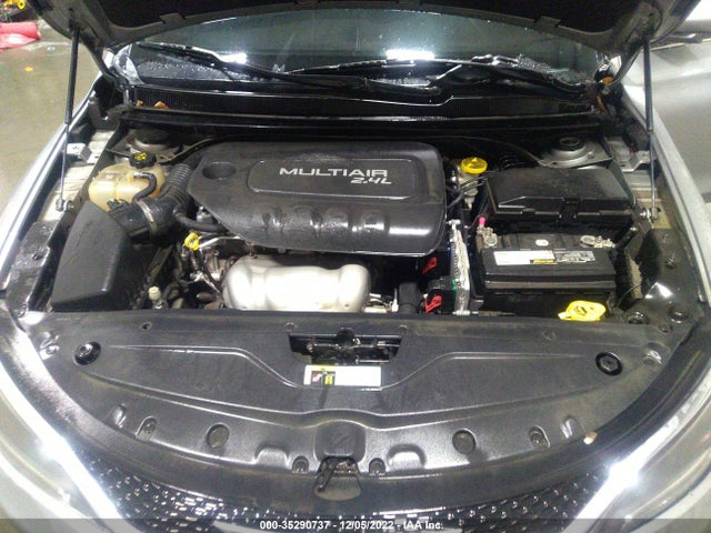 1C3CCCAB9GN101240 Chrysler 200 Limited