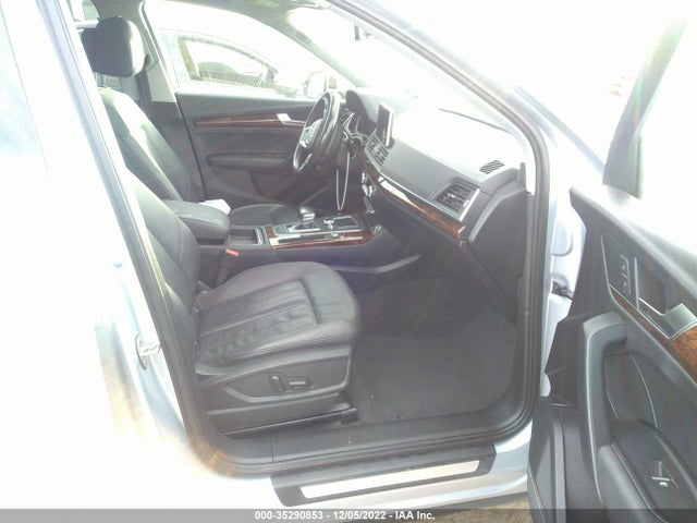 WA1BNAFY3J2002337 Audi Q5 Premium Plus