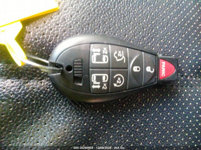 2C4RC1CG3ER346490 Chrysler Town & Country Touring-l