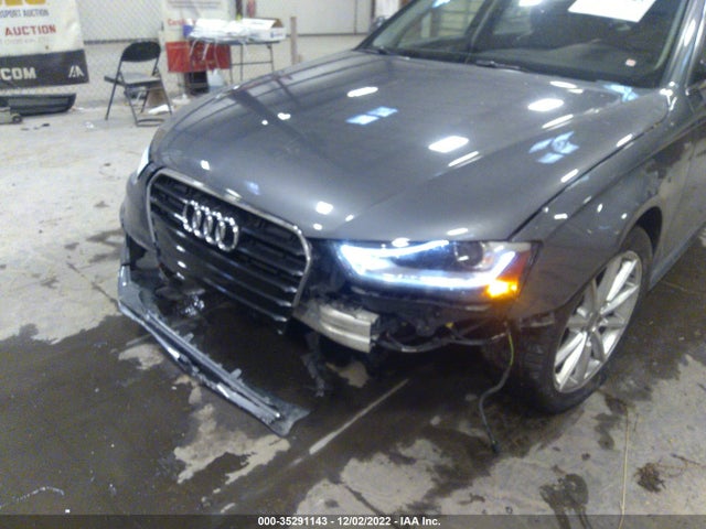 2016 Audi A4, VIN: WAUAFAFL2GN003549